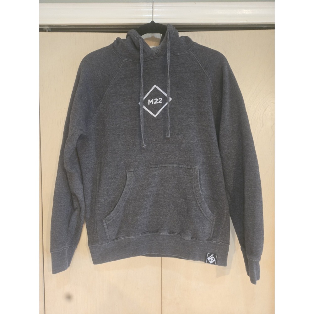 M22 Michigan Charcoal Gray Pullover Hoodie Men's‎ Small Traverse City Logo